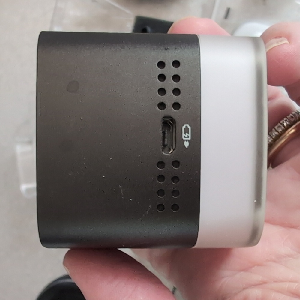 Electronic Items - Picture 9 of 17